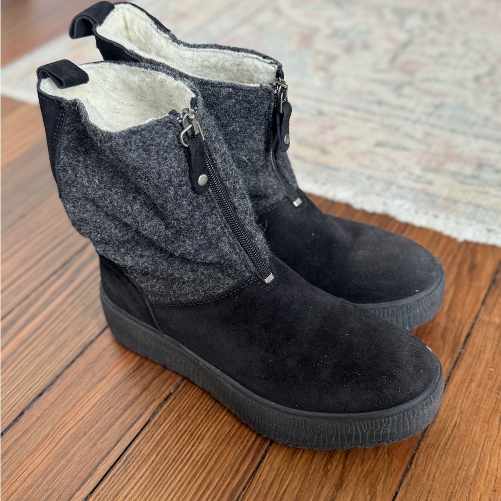 Cozy Black and Gray Boots